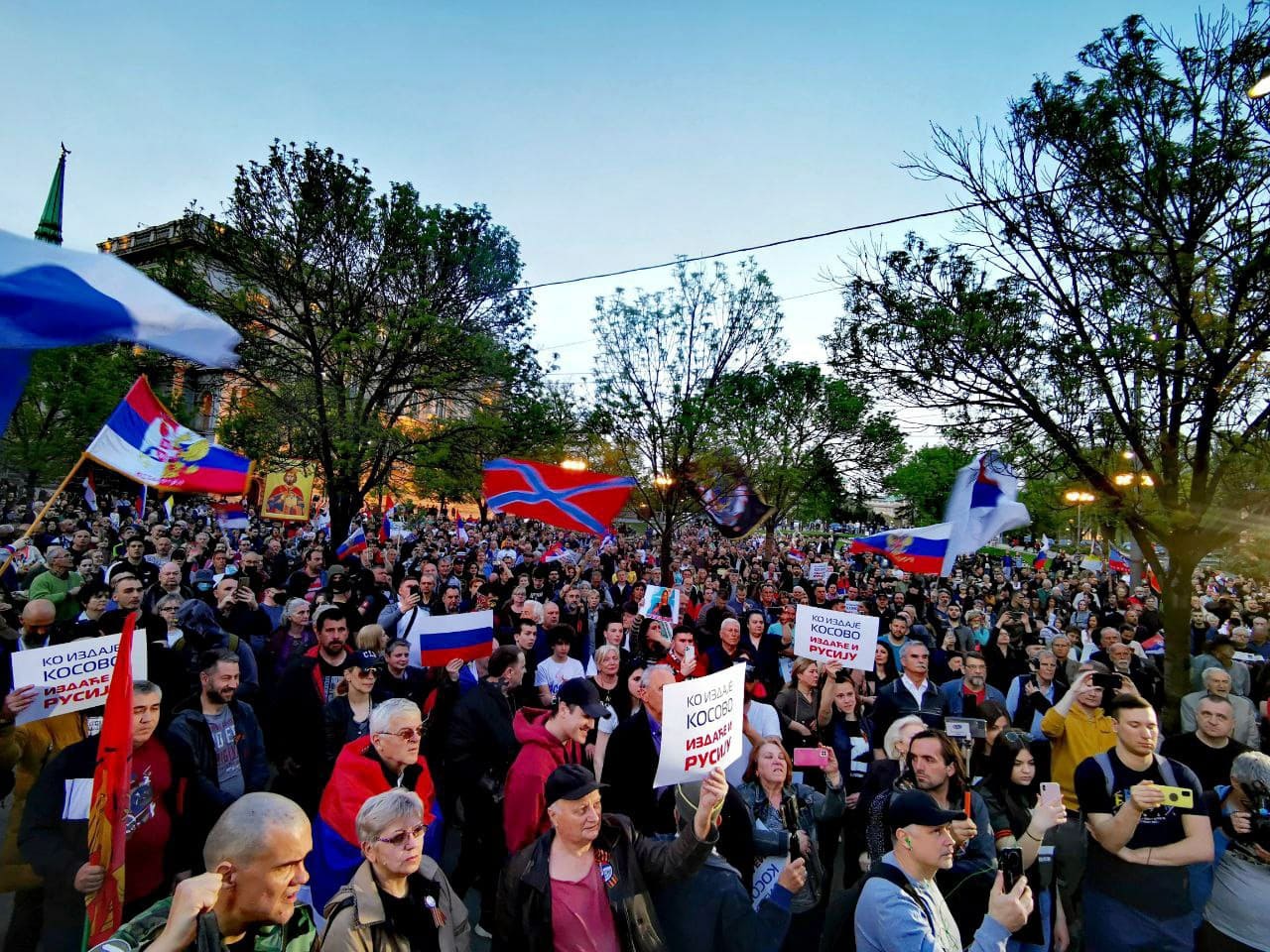 Акция в поддержку России. Сербия, Белград, 15 апреля 2022 года.