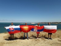 Соратники со славянскими флагами 