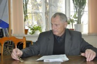 Владимир Стефановский за столом
