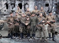 Фото советских солдат у Рейхстага